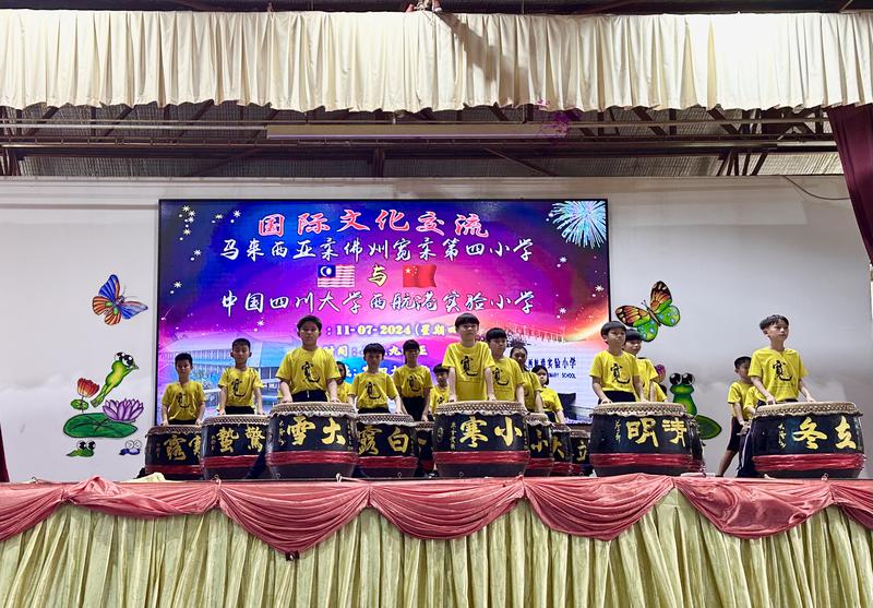 马来西亚表演 (1)